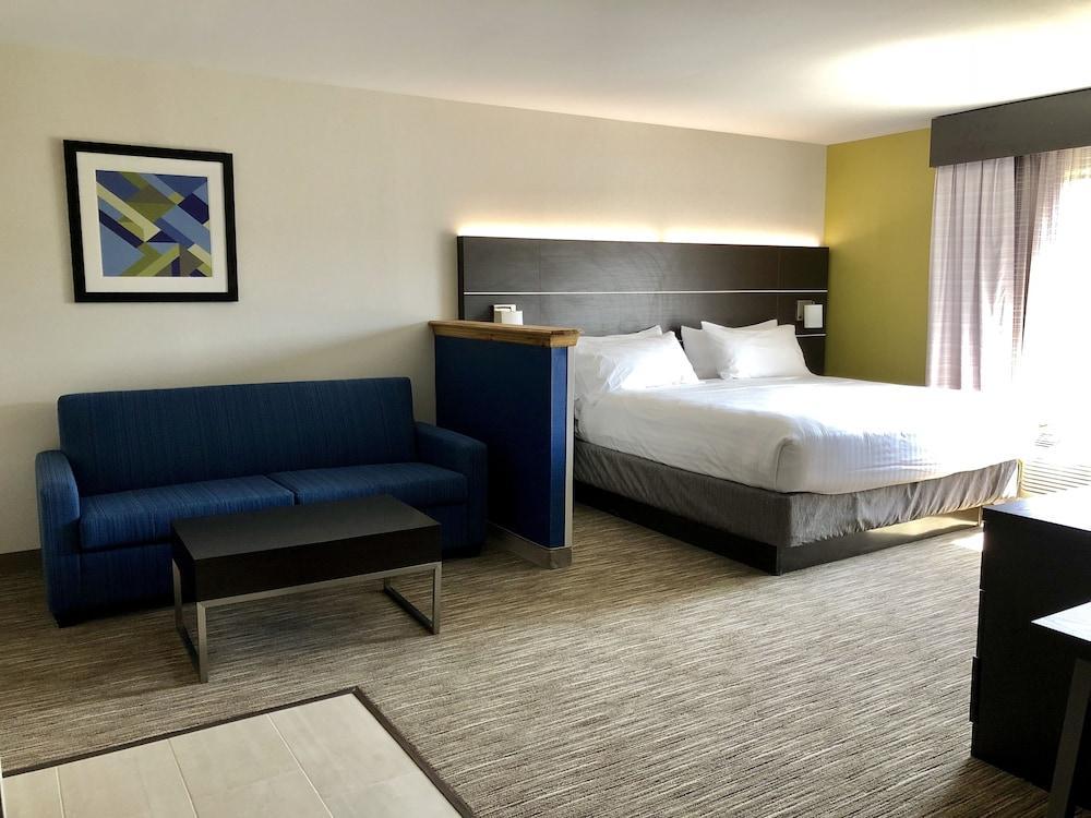Holiday Inn Express Great Barrington By Ihg Ngoại thất bức ảnh