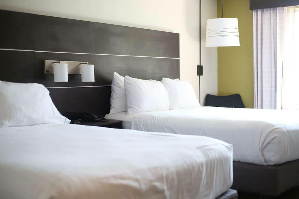 Holiday Inn Express Great Barrington By Ihg Ngoại thất bức ảnh